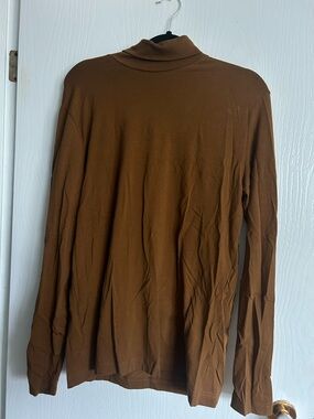 H&M Men's Chestnut Brown Turtleneck Sweater